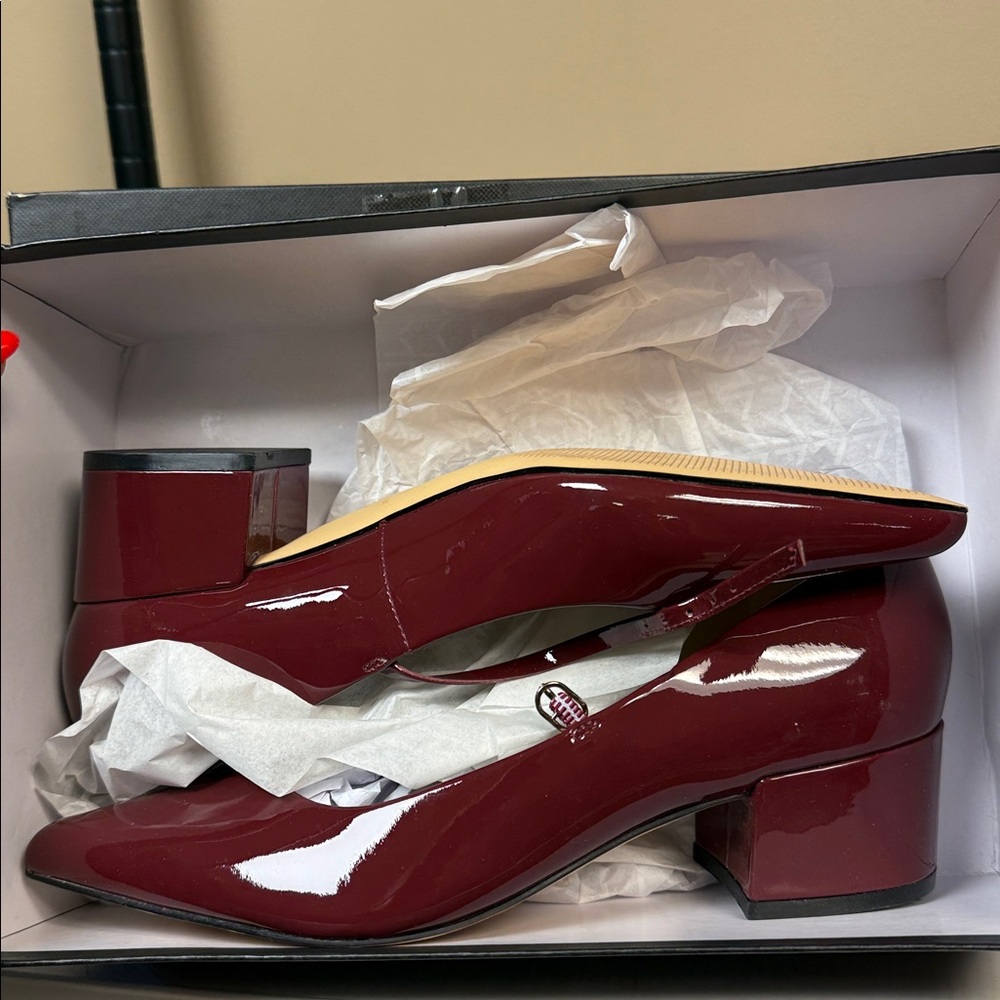 Marc Fisher Luccie Block Heel - Picture 2 of 2